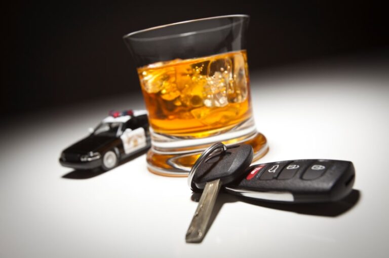 Un antidémarreur éthylométrique de la SAAQ installé dans une voiture suite à une 2e infraction d'alcool au volant au Québec.